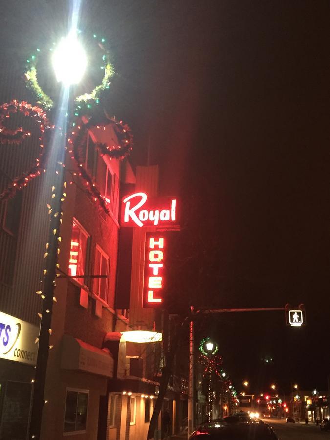 Royal Hotel Flin Flon Bagian luar foto