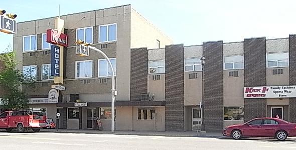 Royal Hotel Flin Flon Bagian luar foto